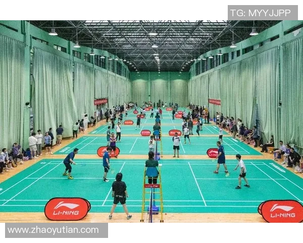 羽毛球世界冠军亲授课引爆校园体育节